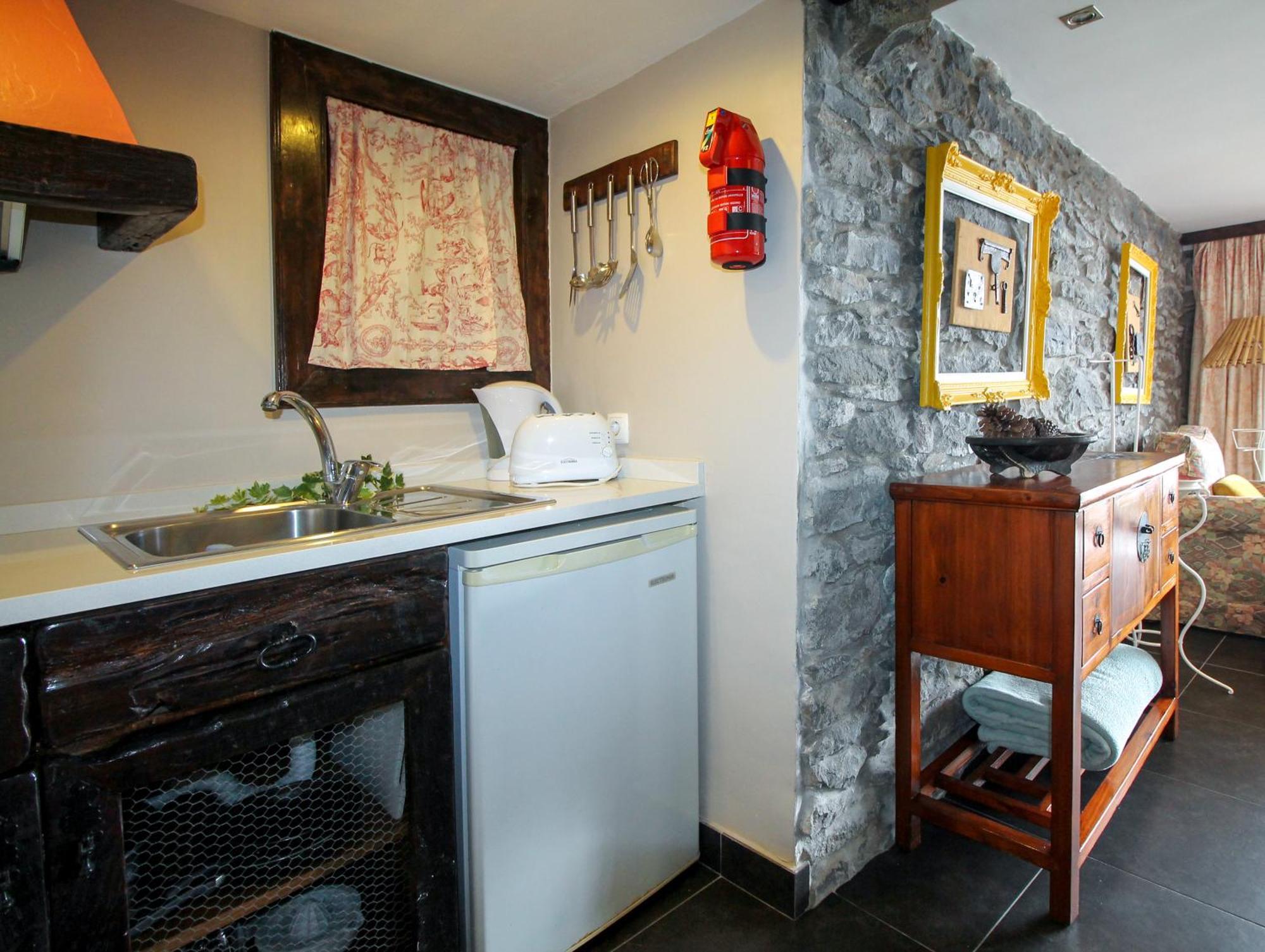 Calhau Grande Hotell Arco da Calheta  Rum bild